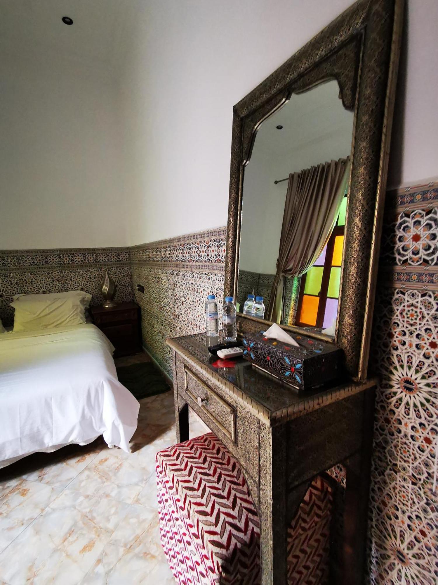 Riad Dar Al Fassia Oujda Szoba fotó